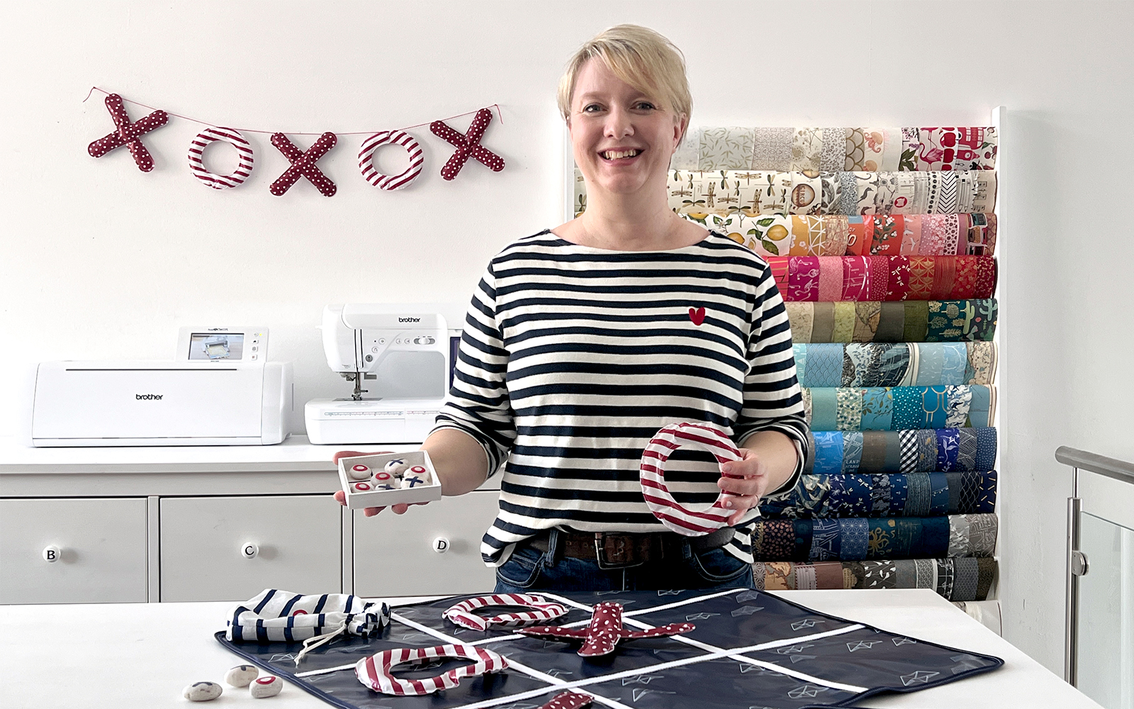 Broer blogger Missredfox met haar tic-tac-toe spelletjes.