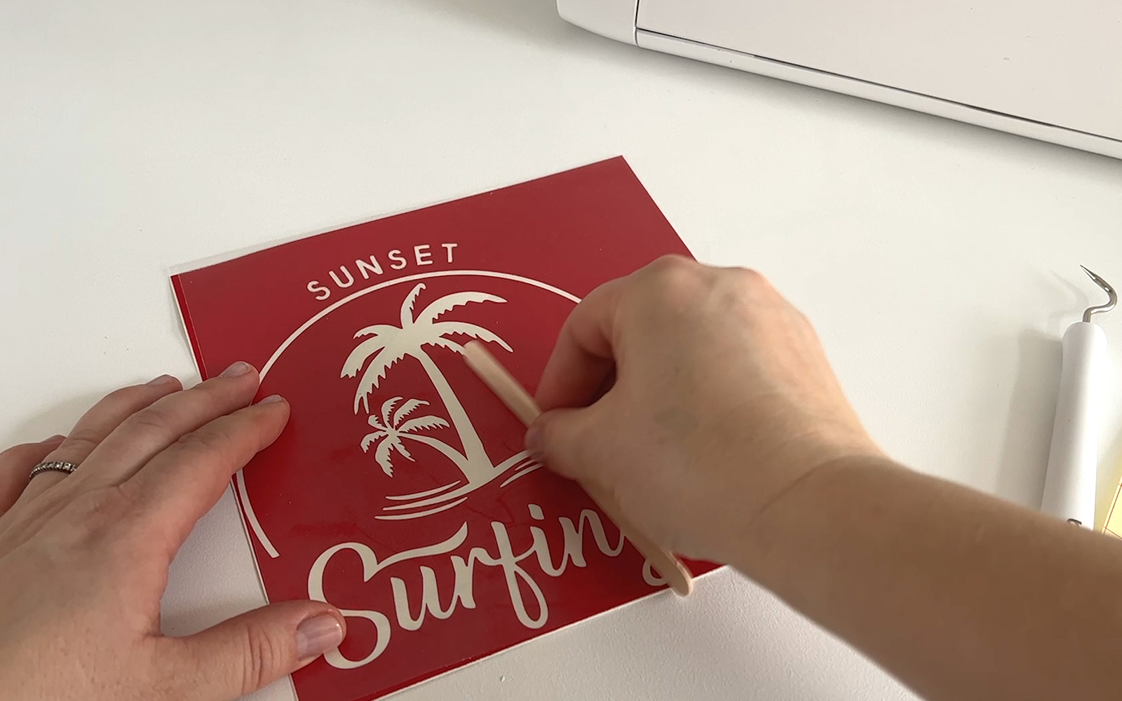 Transfervinyl auf entkrautetes Craft Vinyl geklebt