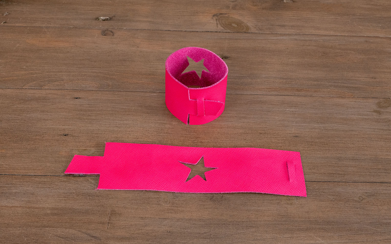 2 napkin rings on table