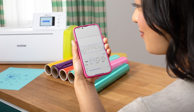 modifica del testo sullo schermo mobile di Artspira