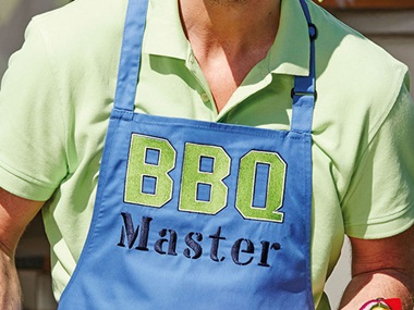 Blauwe short met BBQ Master geborduurd