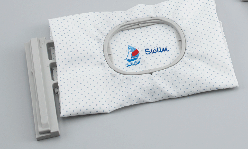 Klein borduurraam van 2 x 6 cm EF73 2