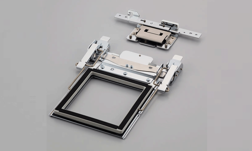 Square metal clamp frame with soft edges and embroidery arm for VR