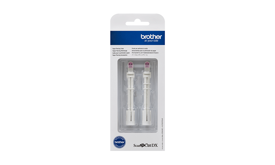Confezione di strumenti Paper Piercing su sfondo bianco