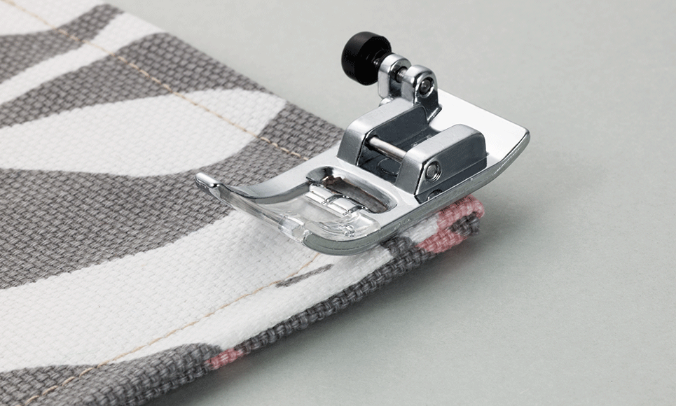 Pied zigzag (avec bouton de nivelage) F053 2