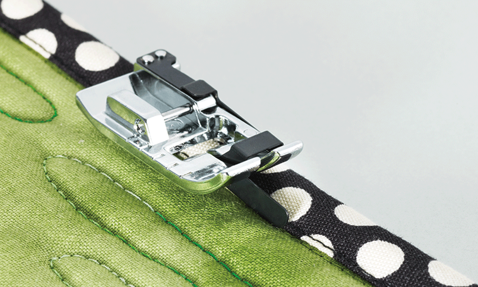 Pied de piq&#251;re dans la couture F065 2