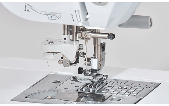 Innov-is NV2700 Näh-, Quilt- und Stickmaschine 10