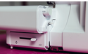 Airflow 3000 Overlock-Maschine mit elektronischem Lufteinfädler  7