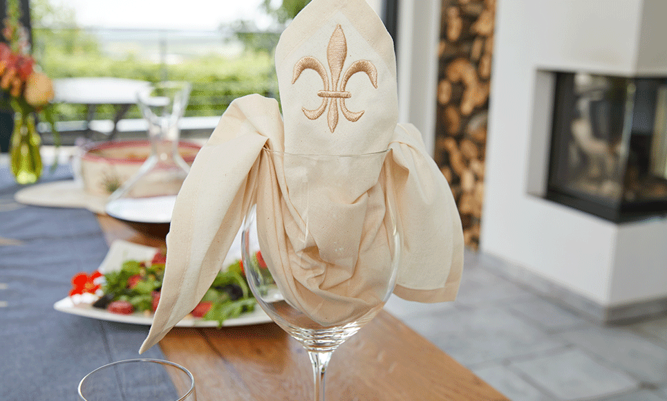 PR1055X профессиональная вышивальная машина 5