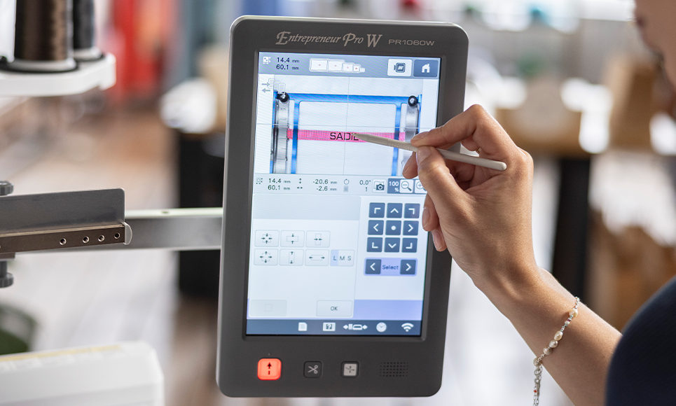 PR1060W machine à broder semi-professionnelle à 10 aiguilles 6