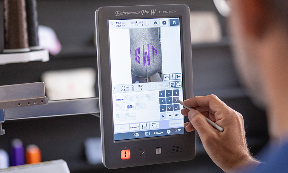 PR1060W machine à broder semi-professionnelle à 10 aiguilles 7