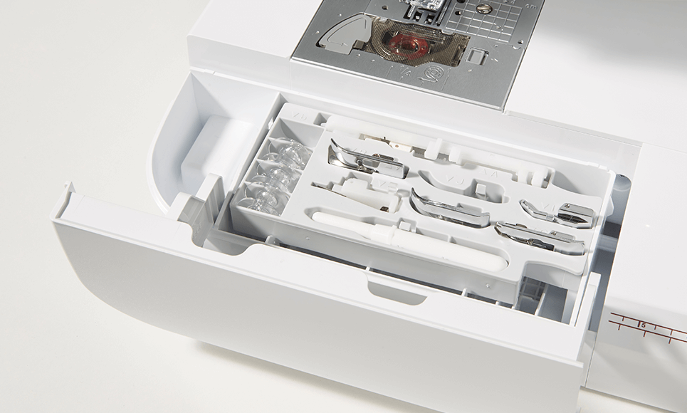 Innov-is F400 naaimachine 2