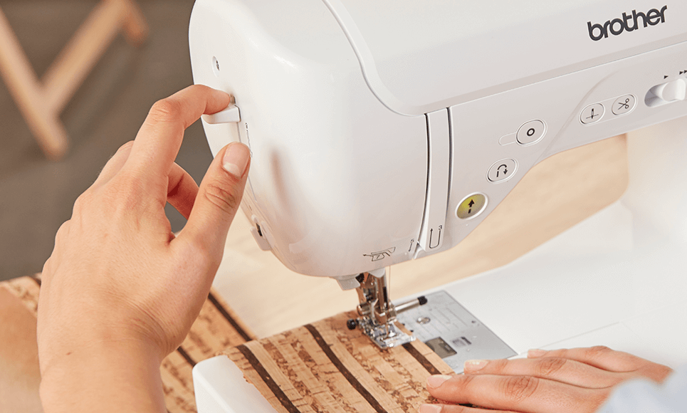 Innov-is F400 naaimachine 5