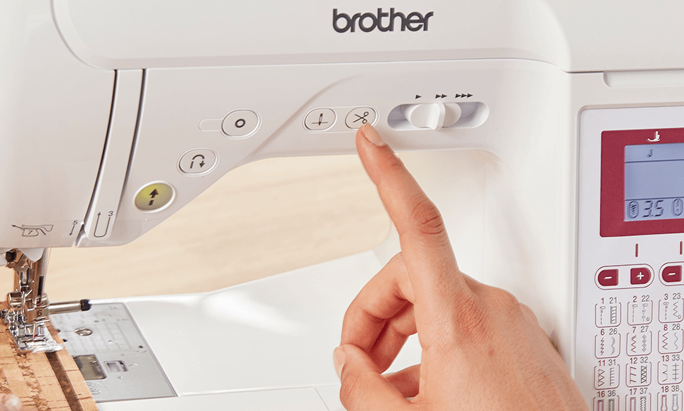 Innov-is F400 naaimachine 7