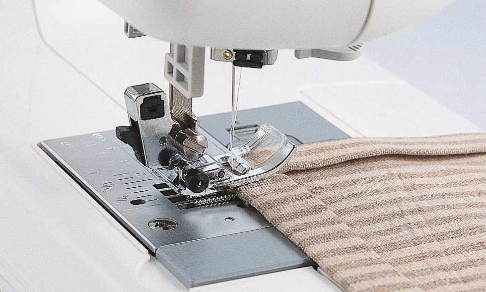FS-20 компьютеризованная швейная машина  6