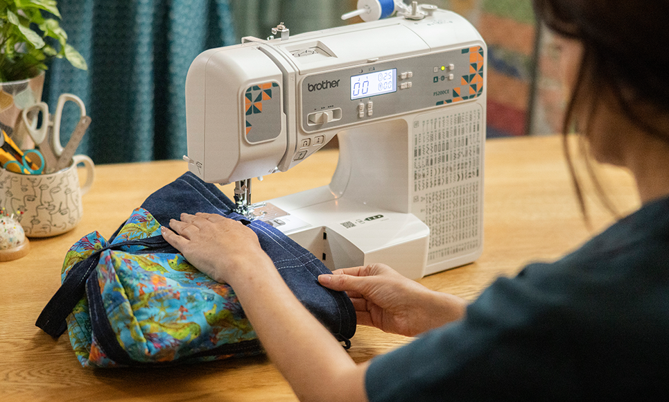 FS200CE sewing and quilting machine 3