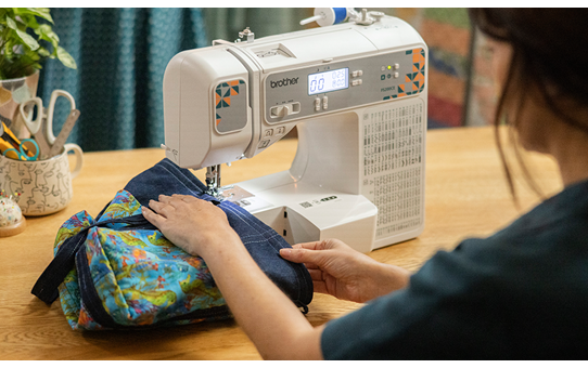FS200CE sewing and quilting machine 3