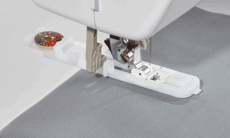 FS45E компьютеризованная швейная машина  4