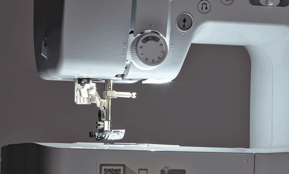 FS70E компьютеризованная швейная машина  9