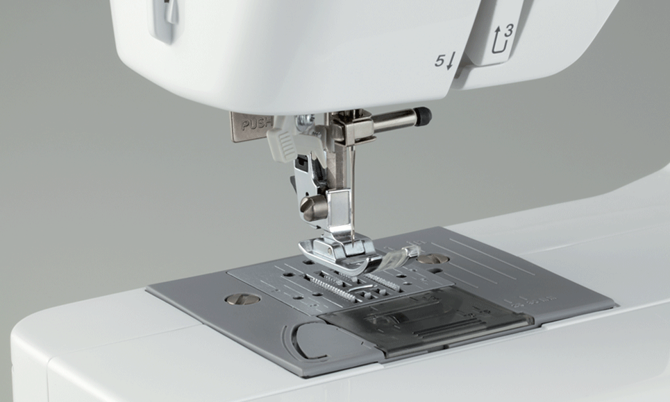 HF37 Strong and Tough sewing machine 2