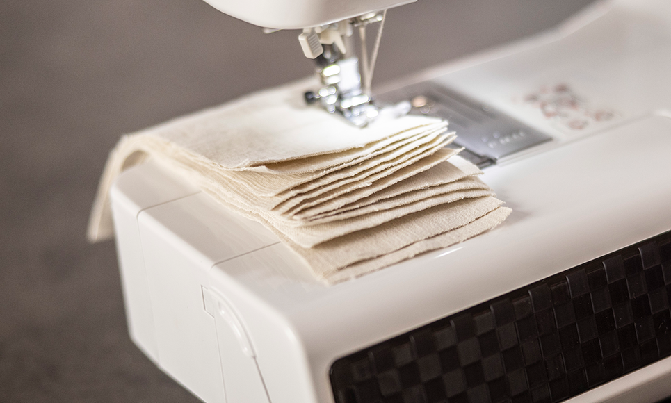 HF37 Strong and Tough sewing machine 3