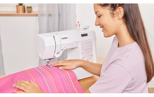 KD40s Little Angel elektronische Nähmaschine 4