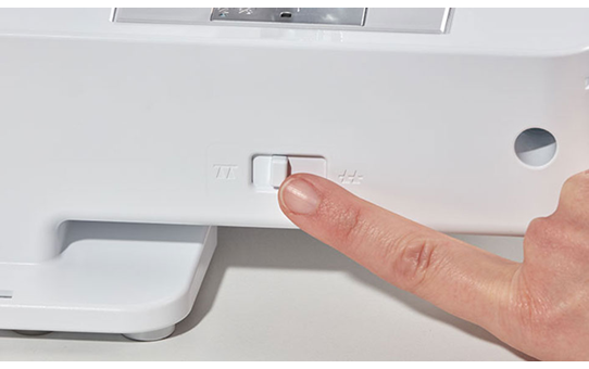 SH40 electronic sewing machine 3