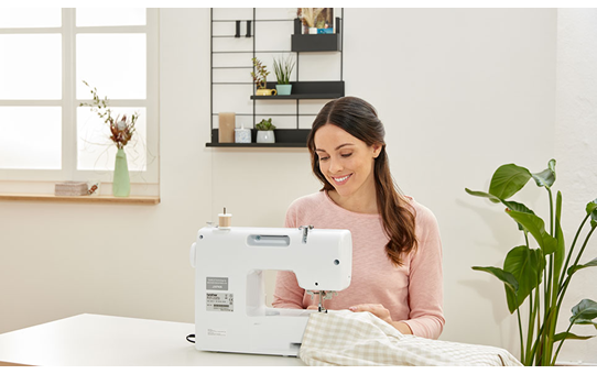 SH40 electronic sewing machine 8