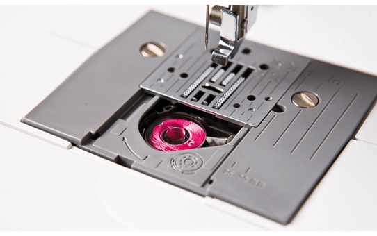 XN2500 naaimachine 2